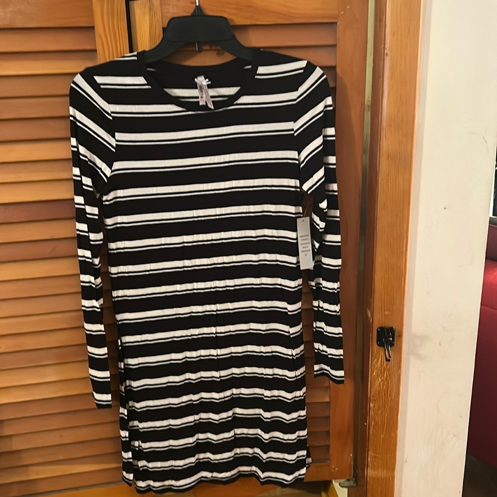 NWT JO & Co Jeans lack and White Striped Women's Tunic Or Dress Size Small